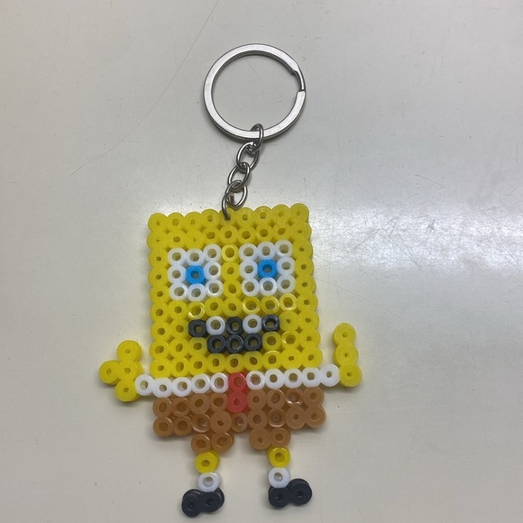 🌸 New Homemade SpongeBob Pearler bead keychain - Picture 2 of 6
